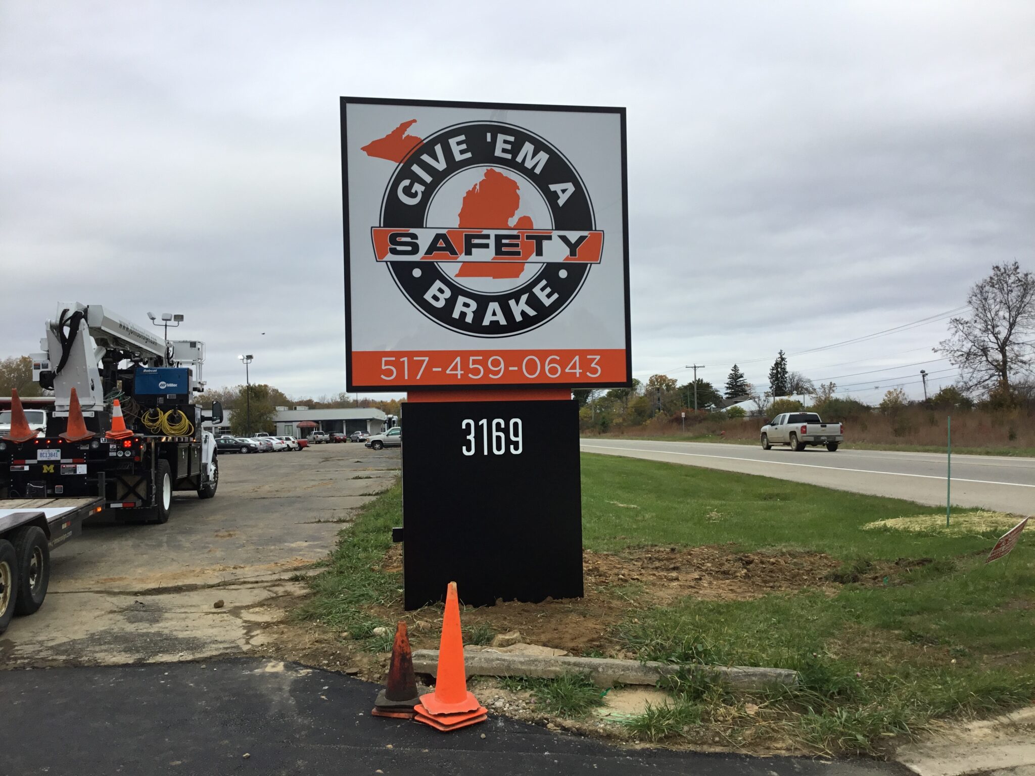 Give Em A Brake Safety - Jackson, MI | Johnson Sign Company